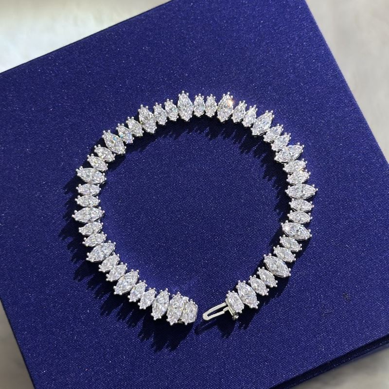 Harry Winston Bracelets - Click Image to Close